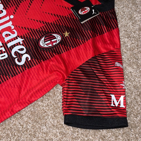 Puma AC Milan Rafael Leao 2023/2024 Men’s Home Soccer Jersey🆕 - Picture 6 of 10